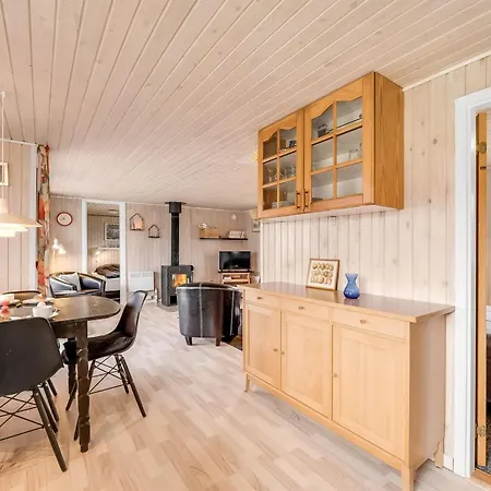 Hébergement de vacances Hoghni - 850m To The Fjord By Interhome