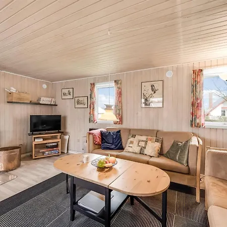 Hoghni - 850m To The Fjord By Interhome Feriehus *