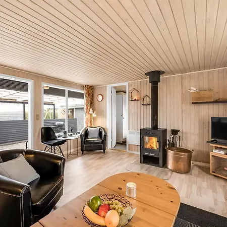 Hoghni - 850m To The Fjord By Interhome Feriehus